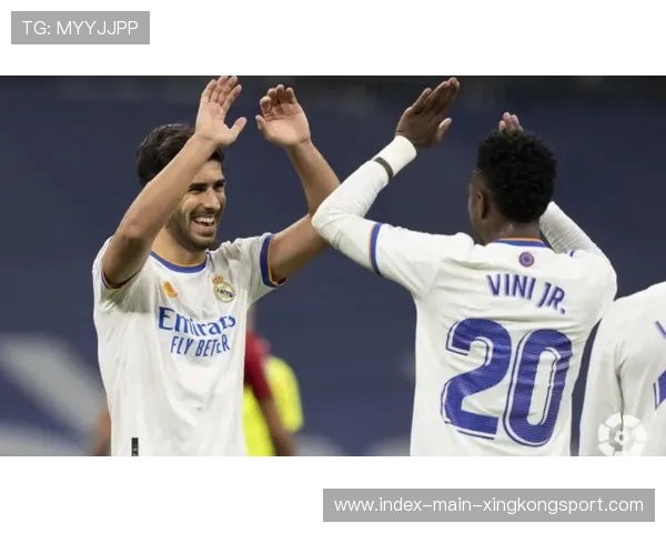 瓦伦西亚中路衔接提高进攻质量 瓦伦西亚中路衔接提高进攻质量